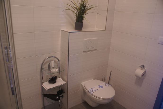 Imagen de la habitación del Fast Lane Hotel. Foto 4