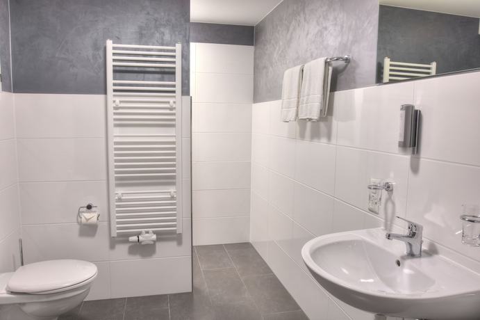 Imagen de la habitación del Fast Lane Hotel. Foto 5