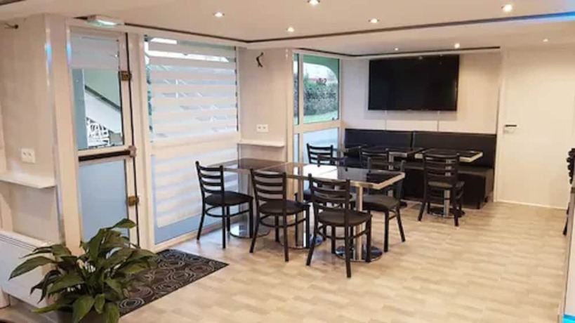 Imagen del bar/restaurante del Fasth&ocirc;tel Paris Nord - Saint-Witz. Foto 4