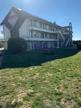 Imagen de los exteriores del Fasth&ocirc;tel Paris Nord - Saint-Witz. Foto 11