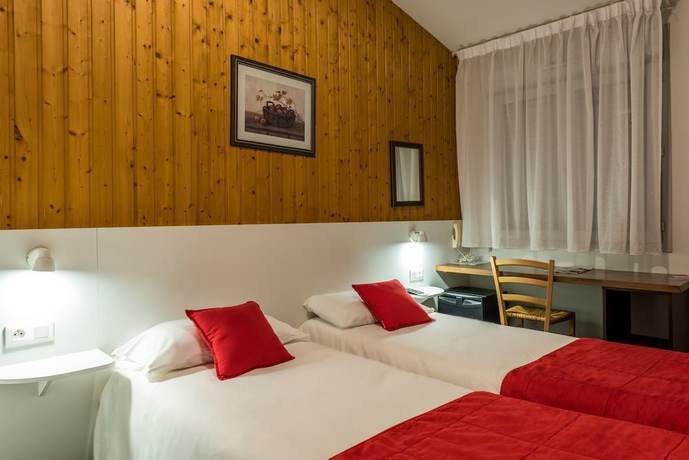 Imagen de la habitación del Fasth&ocirc;tel Th&ocirc;nes. Foto 9