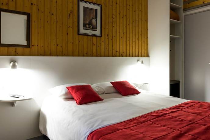 Imagen de la habitación del Fasth&ocirc;tel Th&ocirc;nes. Foto 14
