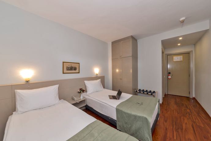 Imagen de la habitación del Febor Park Hotel. Foto 17