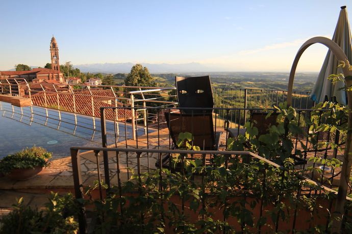 Imagen de la piscina del Felicin - Palazzo Boeri Panoramic Suites. Foto 17