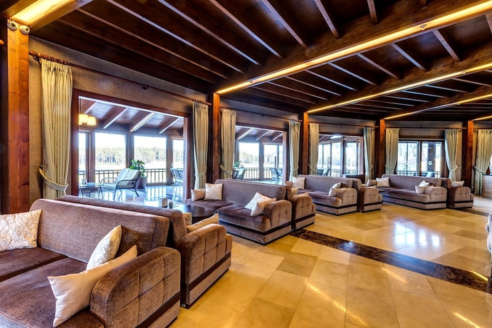Imagen de los interiores del Fenerbahce Topuk Yaylasi Resort and Sport Topuk Yaylası. Foto 11