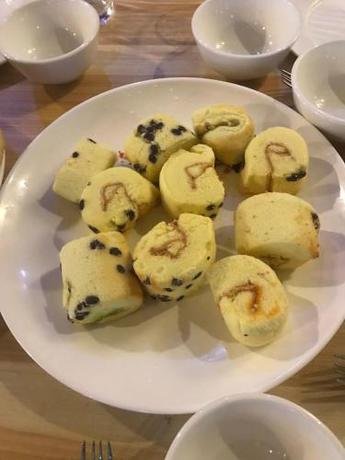 Imagen de la habitación del Fenghuang Tujia Ethnic Minority River View Hotel. Foto 9