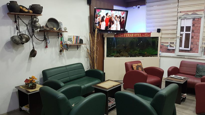 Imagen de los interiores del Ferah Hotel, Araklı. Foto 17