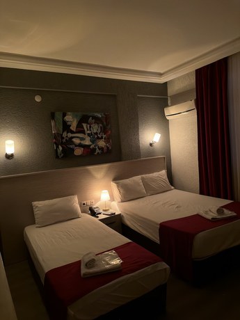Imagen de la habitación del Ferah Hotel, Araklı. Foto 15