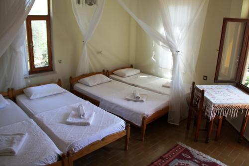 Imagen de la habitación del Ferah Hotel. Foto 9