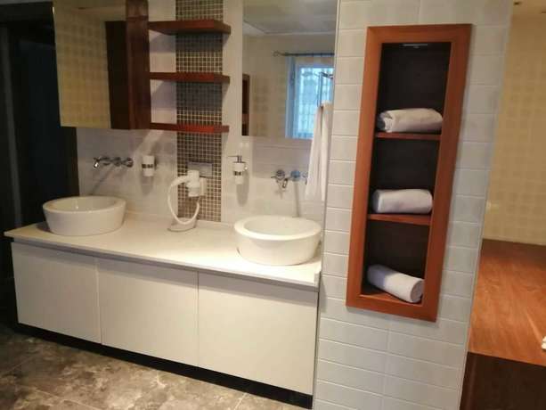 Imagen de la habitación del Ferah Suites Hotel. Foto 4