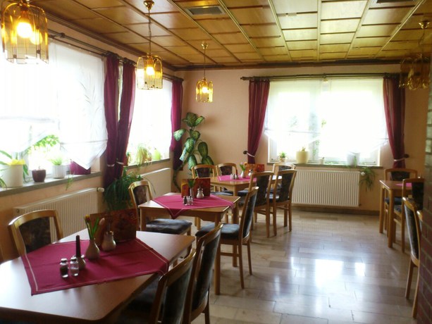 Imagen del bar/restaurante del Ferienhotel Zwotatal. Foto 3