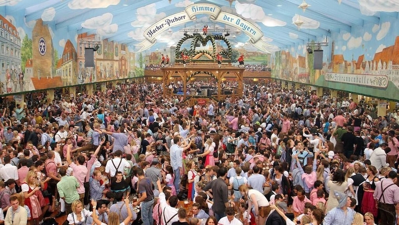 Imagen general del Festanation Oktoberfest Camp No.2. Foto 2