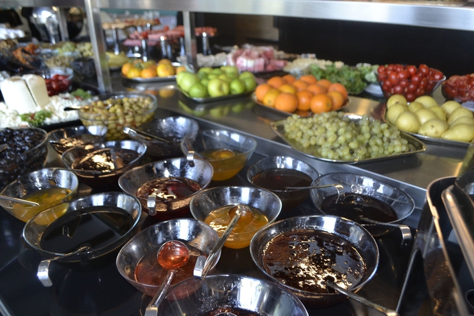 Imagen del bar/restaurante del Fier Life Center. Foto 4