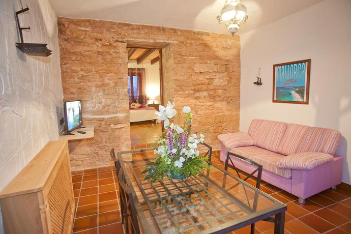 Imagen de los interiores del Finca Es Carb&oacute;. Foto 9