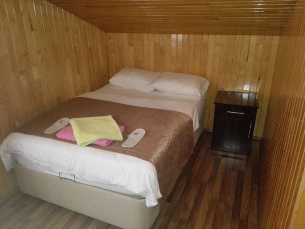 Imagen de la habitación del Findikoglu Hotel. Foto 19