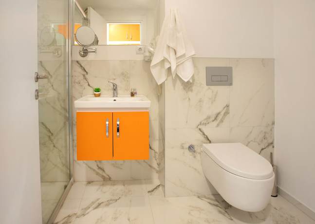Imagen de la habitación del First Joy Hotel. Foto 7