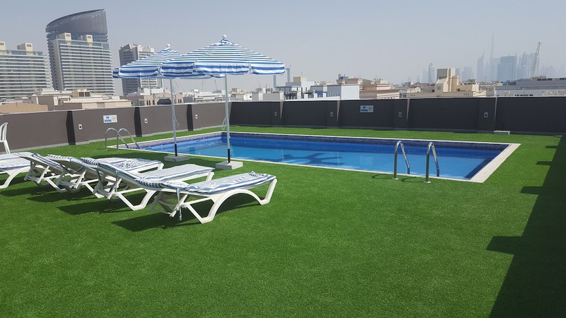 Imagen de la piscina del First Royal Hotel Apartment. Foto 20