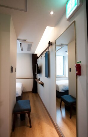 Imagen de la habitación del First Stay Hotel Tawny Owl. Foto 14