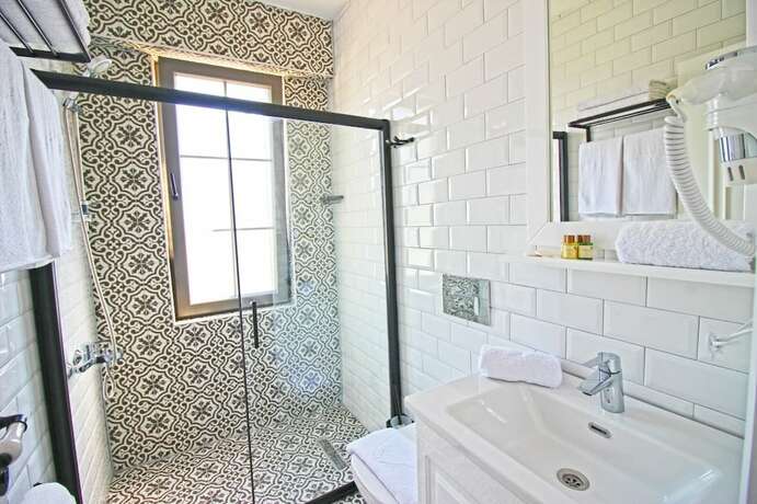 Imagen de la habitación del Fitoz Otel. Foto 13