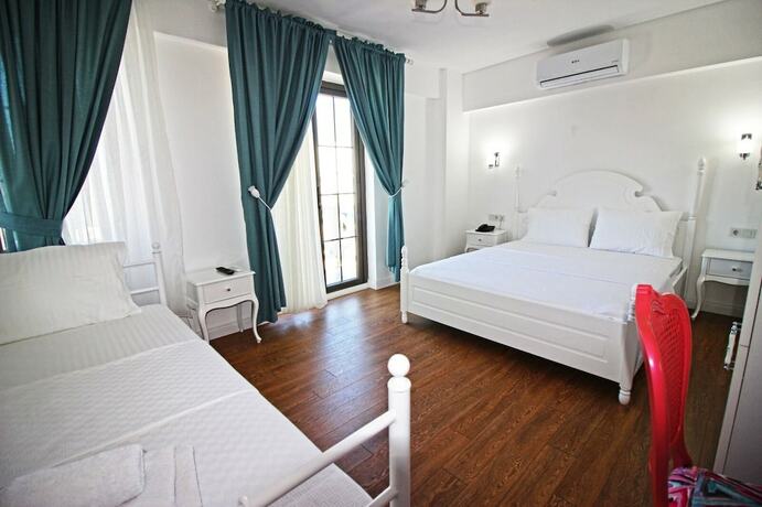 Imagen de la habitación del Fitoz Otel. Foto 15