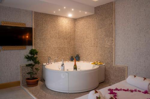Imagen general del Five Diamonds Hotels. Foto 11