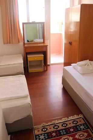 Imagen de la habitación del Flash Hotel. Foto 11