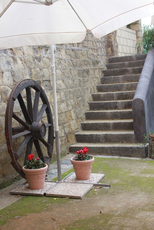 Imagen de los exteriores del Flegrea House - Casa Rosa. Foto 2