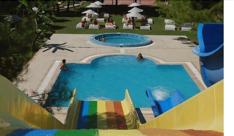 Imagen de la piscina del Flora Suites Hotel - All Inclusive. Foto 18