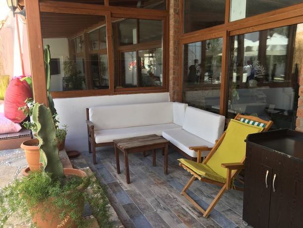 Imagen de los exteriores del Florida Hotel, Bodrum. Foto 14