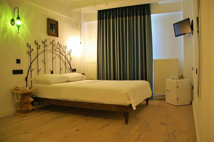 Imagen de la habitación del Foca 1887 Otel. Foto 17