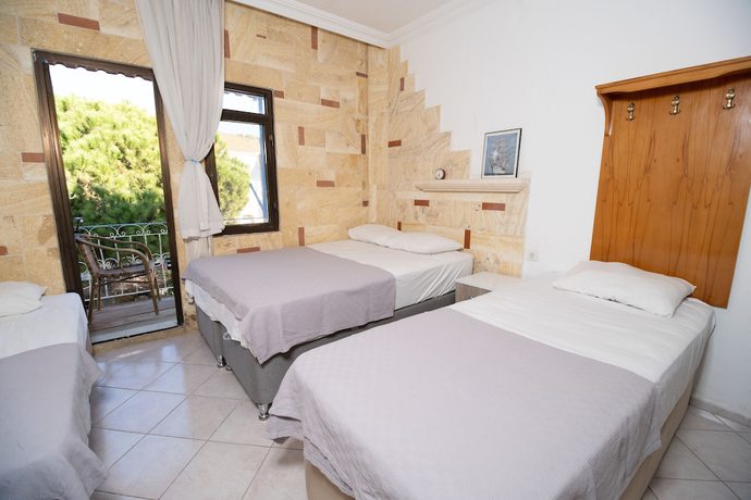 Imagen de la habitación del Foca Ensar Hotel. Foto 5