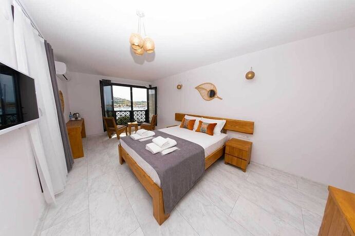 Imagen de la habitación del Foca Kybele Hotel. Foto 11