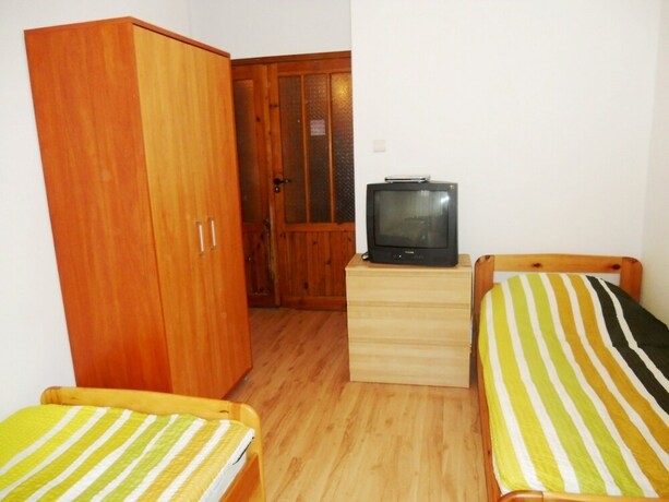 Imagen de la habitación del Folks Village Plowce House. Foto 27