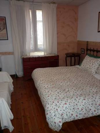 Imagen de la habitación del Fonda Cerdanya. Foto 8