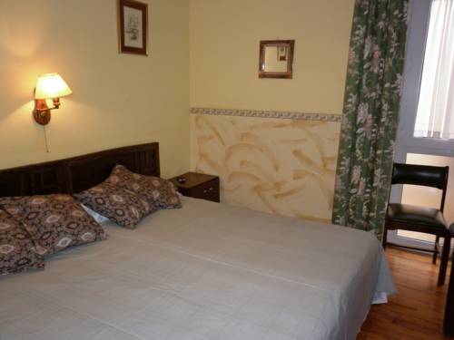 Imagen de la habitación del Fonda Cerdanya. Foto 9