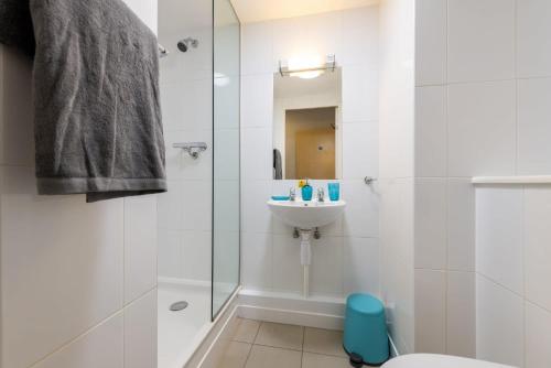 Imagen general del For Students Only - Private Ensuite Rooms with Shared Kitchen at Bagot Street Student Accommodation. Foto 15
