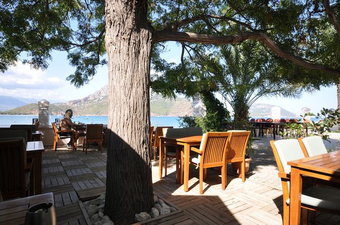 Imagen general del Ford Hotel - Special Class. Foto 2