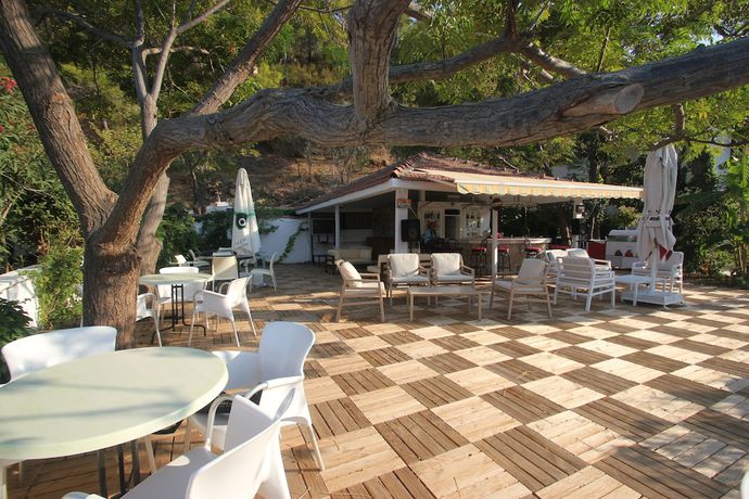 Imagen general del Ford Hotel - Special Class. Foto 6