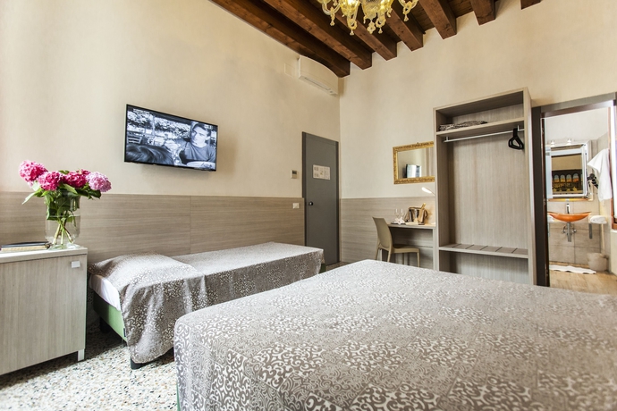 Imagen de la habitación del Foresteria Levi. Foto 6