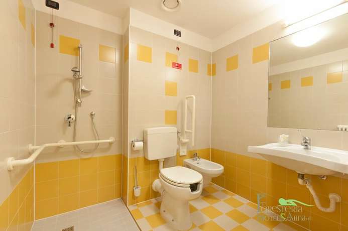 Imagen de la habitación del Foresteria Sant\'Anna. Foto 4