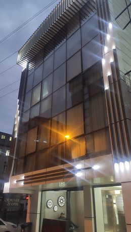 Imagen general del Forever 21 Hotel. Foto 1