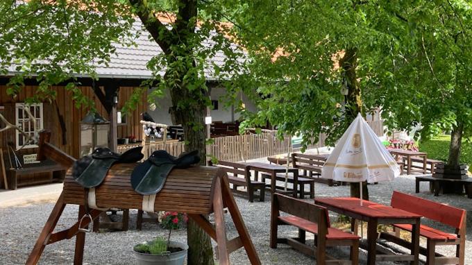 Imagen de los exteriores del Forsthaus Sch&ouml;ntal. Foto 7