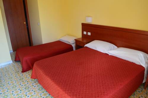 Imagen de la habitación del Fortuna Village Pompei. Foto 3
