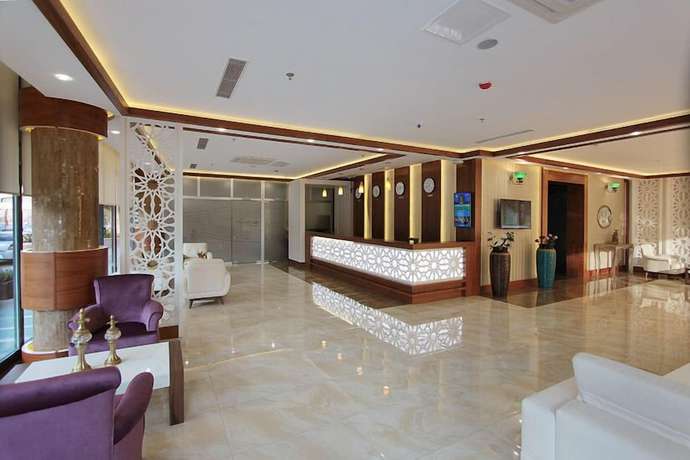 Imagen de los interiores del Forum Suite Hotel. Foto 15