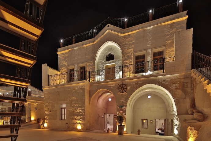 Imagen de los exteriores del Fosil Cave Hotel. Foto 10