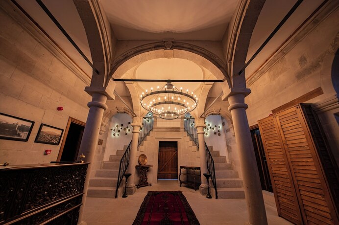 Imagen general del Four Mansions Hotel. Foto 7