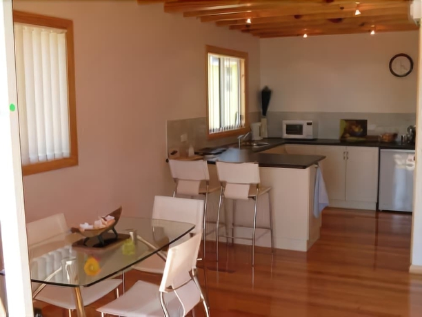 Imagen de la habitación del Four Seasons Waterfront Villas. Foto 14