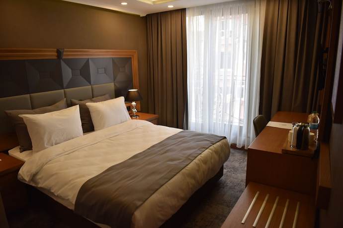 Imagen de la habitación del Four Seven Hotel. Foto 6