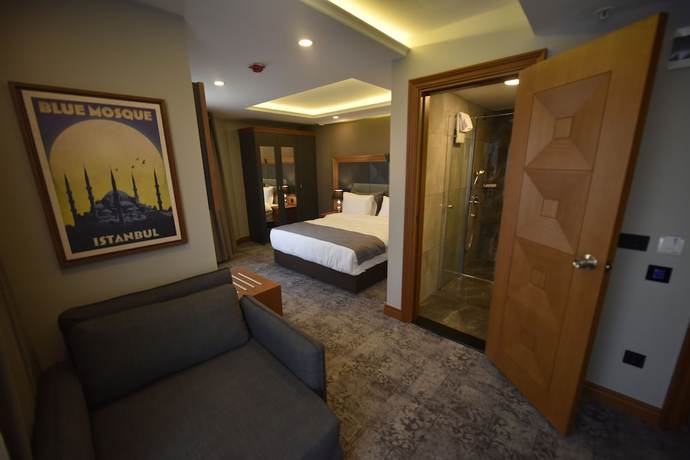 Imagen de la habitación del Four Seven Hotel. Foto 9