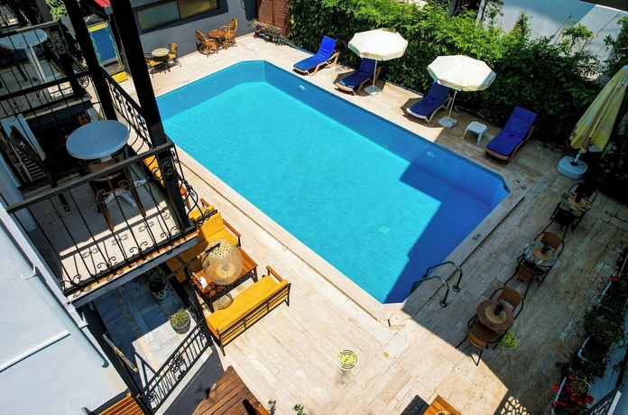 Imagen de la piscina del Fourseason apart hotel dalyan. Foto 14